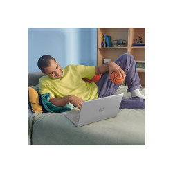 HP 17-cn2131nf Intel Core i5-1235U 17.3p FHD 16Go DDR4 512Go Intel Iris Xe W11H